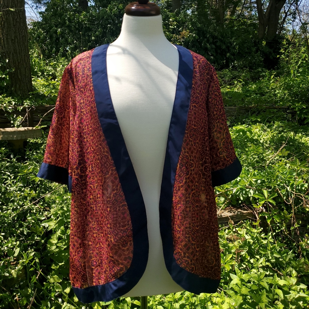 Short sleeve kaleidoscope cover/top